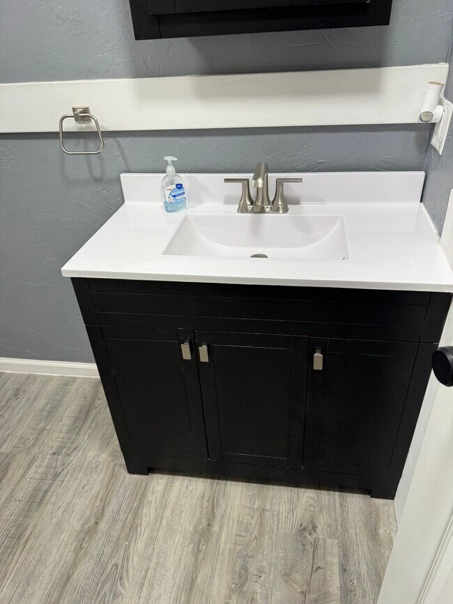 Foto del edificio - 6th Street/Grant