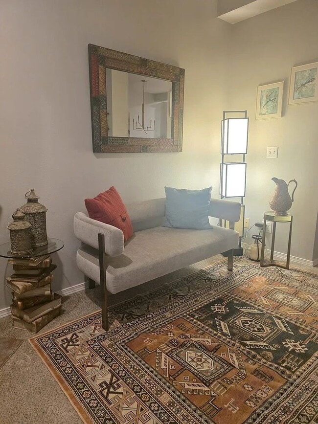 Building Photo - Bright & Renovated 3-Bed Condo in Northshore Summit