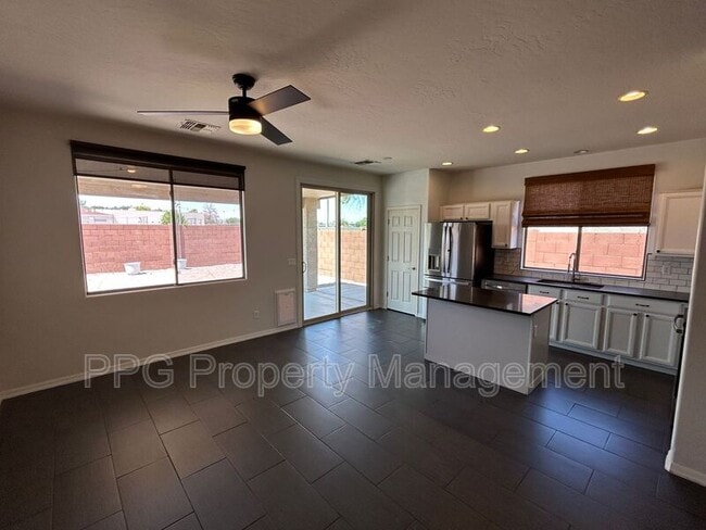 Building Photo - 14458 W Indianola Ave
