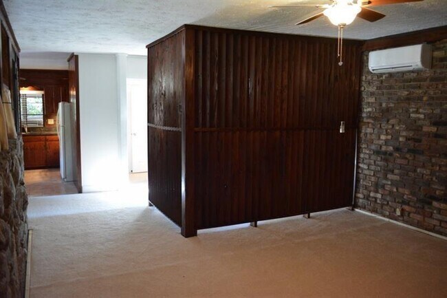 Foto del edificio - 1491 Emory Rd NE
