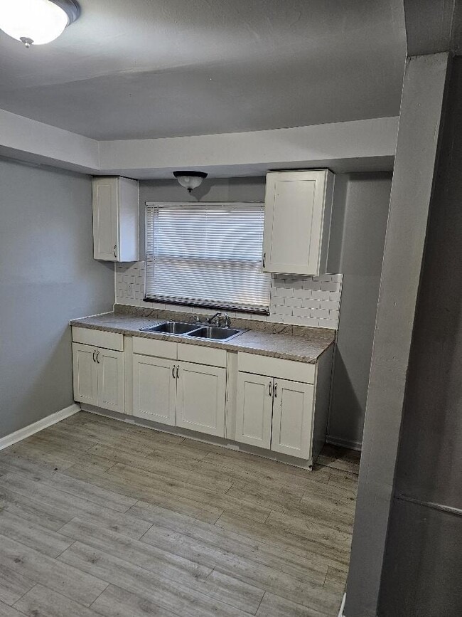 Building Photo - 12012 Ashton Ave