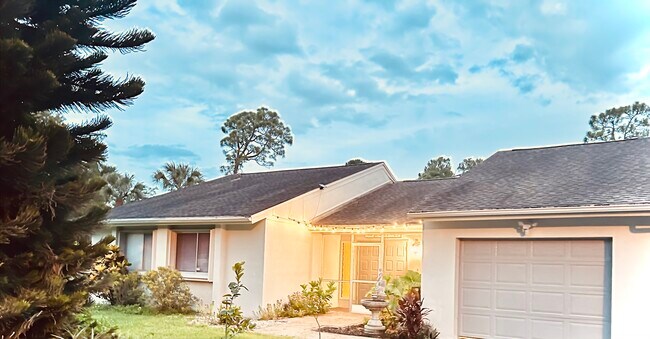 Foto del edificio - 6240 Dogwood Way