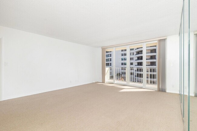 Foto del edificio - 630 Ocean Dr