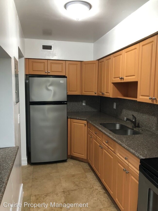 Foto del edificio - 3009 N Andrews Ave