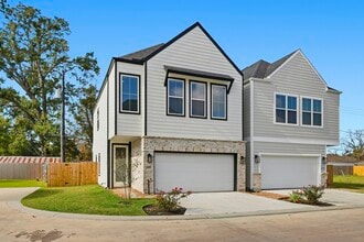 Building Photo - 11303 Stonework Grv Ln