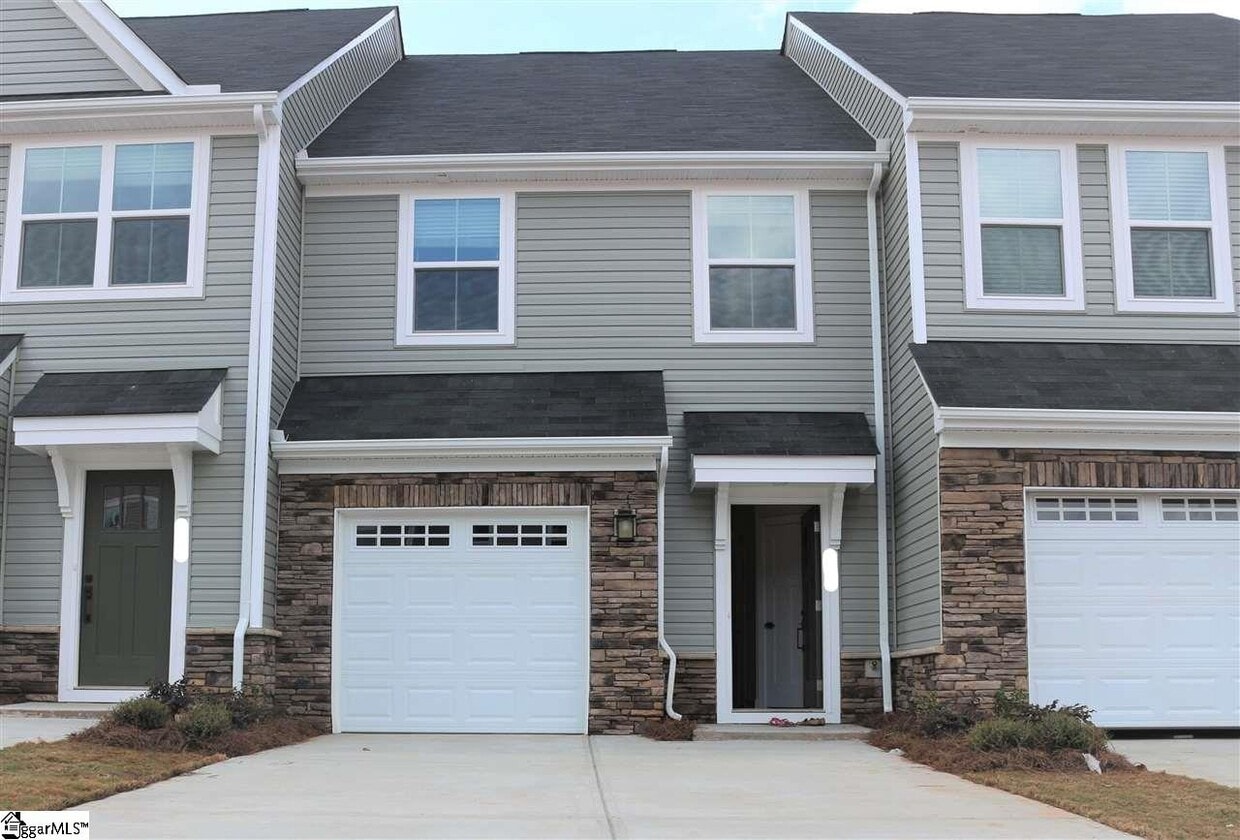 121 Roseridge Dr, Simpsonville, SC 29681 Condo for Rent in