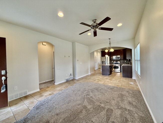 Building Photo - 10753 Topview Rd