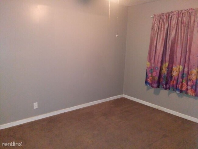 Foto del edificio - 3 br, 1 bath House - 1426 Plaza Pl