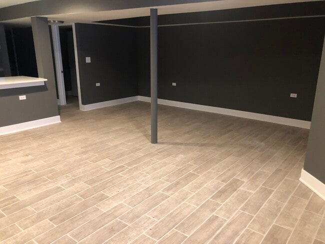 LIVING ROOM VIEW 2 UNFURNISHED - 4836 S Michigan Ave