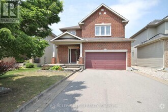 Building Photo - 120 Bandelier Way