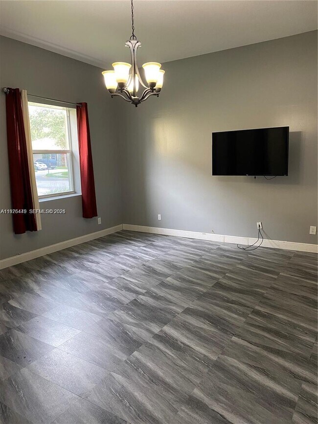 Foto del edificio - 15961 SW 3rd St