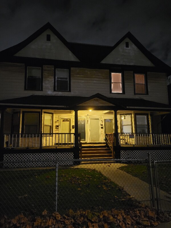 15534 Turlington Ave Unit 2S, Harvey, IL 60426 Room for Rent in