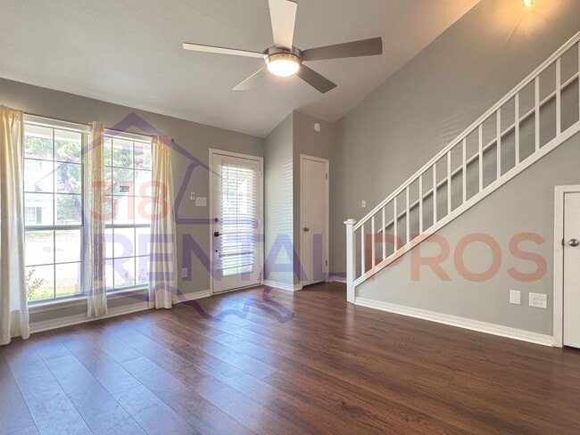 Foto del edificio - 2 Bed, 2 Bath Townhouse in Ruston!