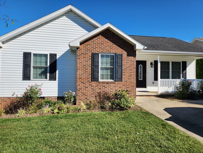 Building Photo - 3271 Legion Way