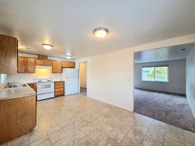 Foto del edificio - 1409 Maple St