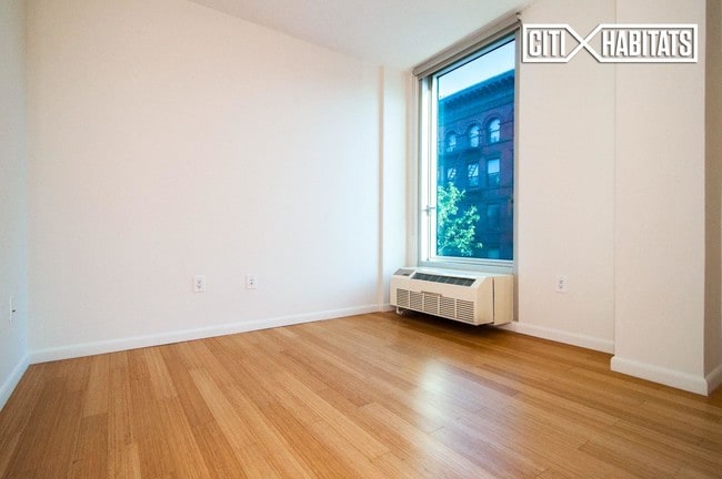 Building Photo - 220 Saint Nicholas Ave