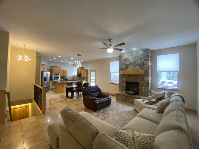 Foto del edificio - 11521 S Black Forest Dr