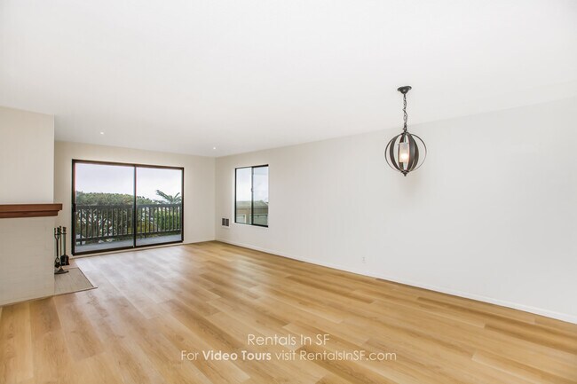 Building Photo - 155 Gardenside Dr