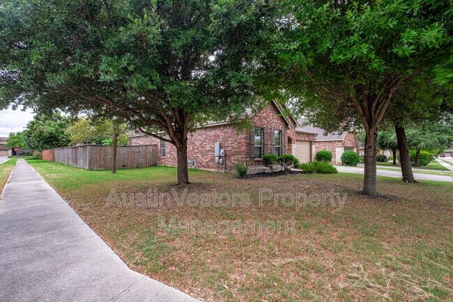 Building Photo - 2955 Angelina Dr
