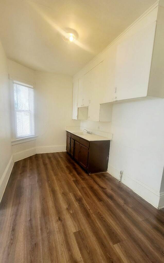 Foto del edificio - 1-Bedroom 1 Bath – 1710-1712 West Mineral Street