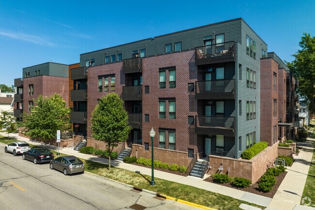 Foto del edificio - Bedford Crossing