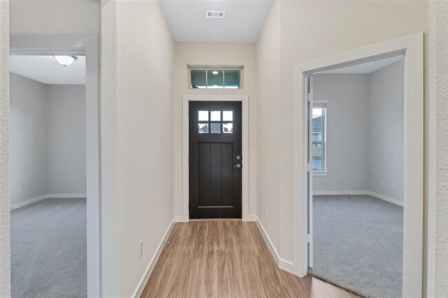 Building Photo - 12424 Iveson Dr