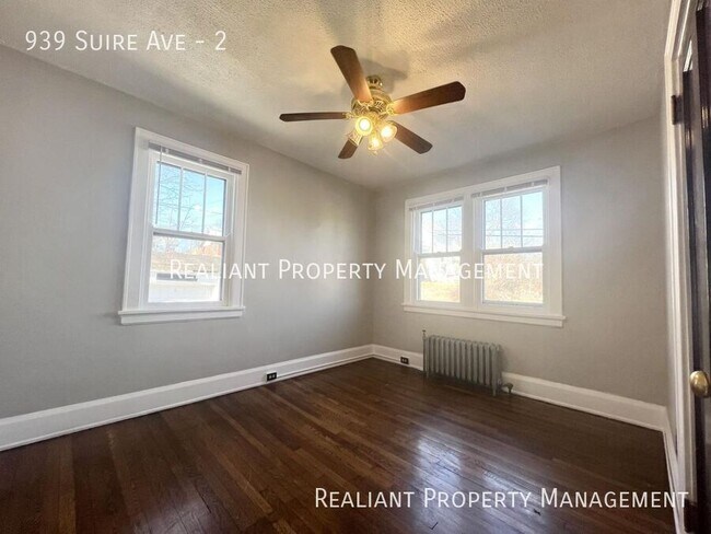 Building Photo - 939 Suire Ave