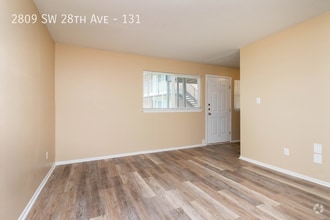Building Photo - 2809 SW 28th Ave