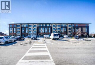 Building Photo - 25 Kay Cres