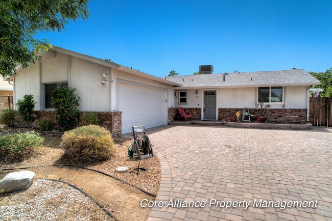 Building Photo - 6533 Cleomoore Ave