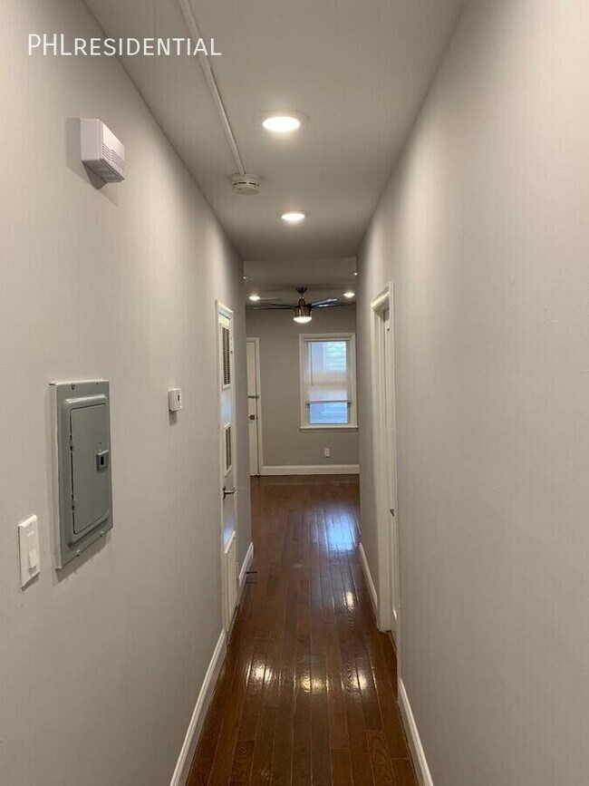 Foto del edificio - 404 W Walnut Ln