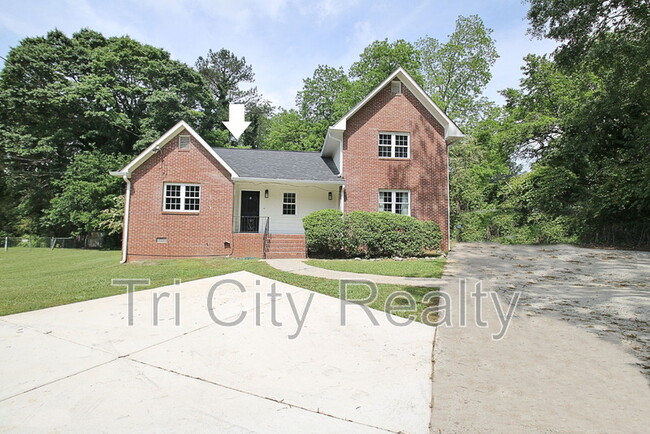 Building Photo - 105-A Rose Court