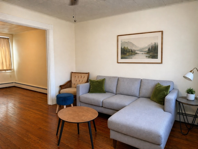 Foto del edificio - Beautiful 3 Bedroom Townhome in Lancaster - First Floor Washer/Dryer!