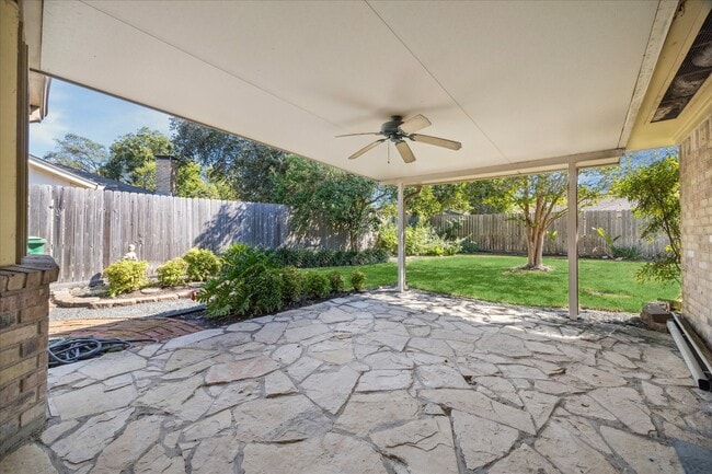 Building Photo - 9631 Philmont Dr