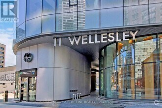 Building Photo - 11-511 Wellesley St W