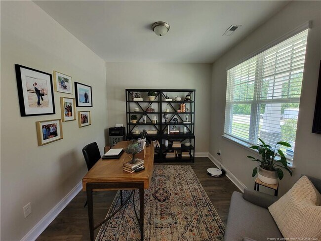 Building Photo - 6524 Carswell Dr