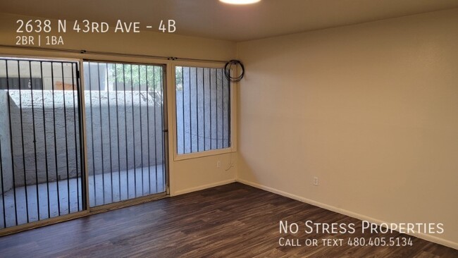 Foto del edificio - 2 Bed Condo off 43rd Ave and Thomas!