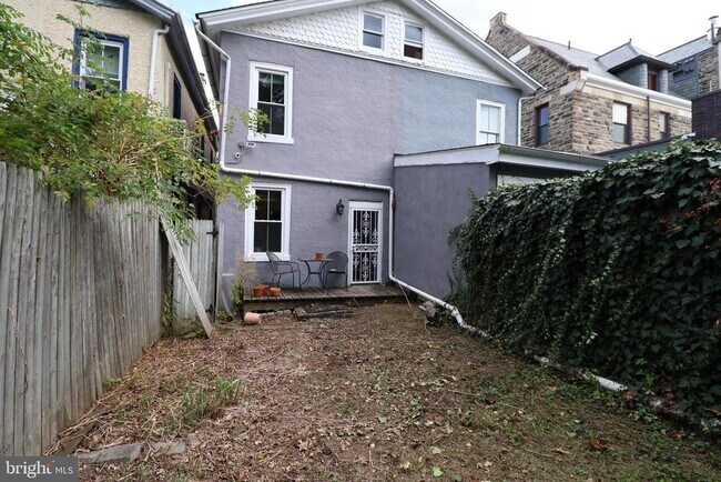 Foto del edificio - 8514 Shawnee St