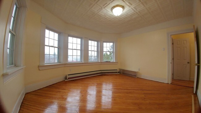 Foto del edificio - 6605 Ridge Blvd