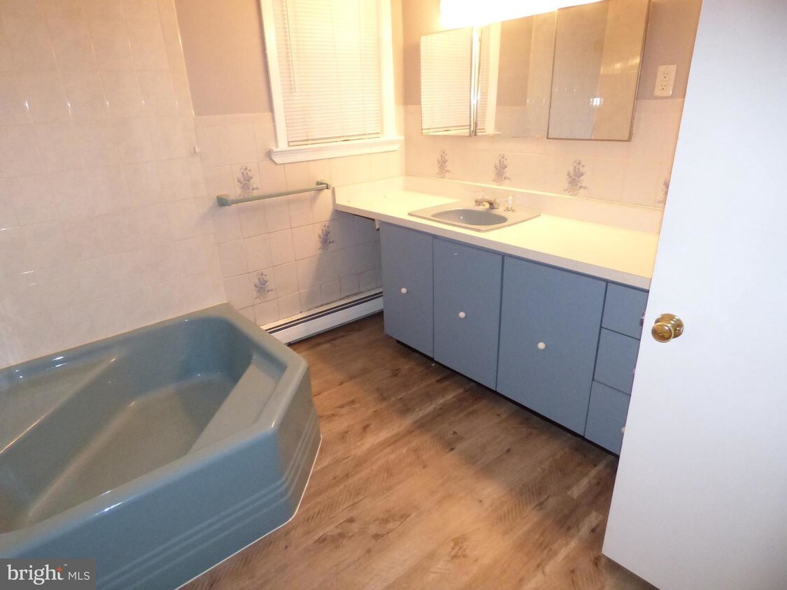 Foto principal - 504 Neshaminy Rd