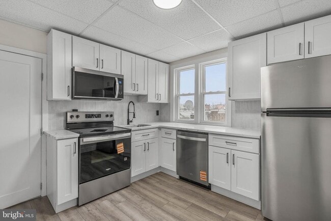 Building Photo - 1812 S 17th St