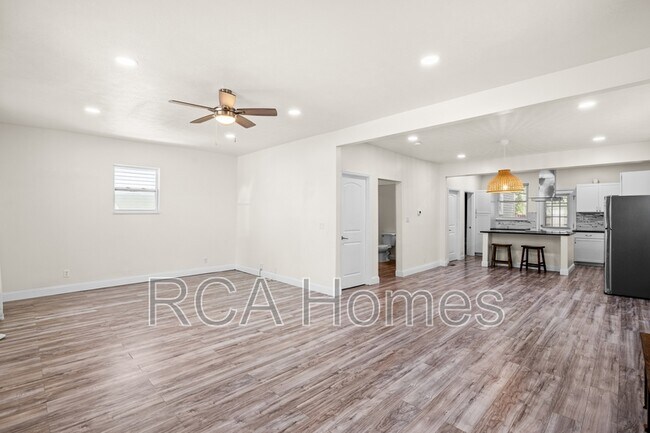 Foto del edificio - 37 N Gray St