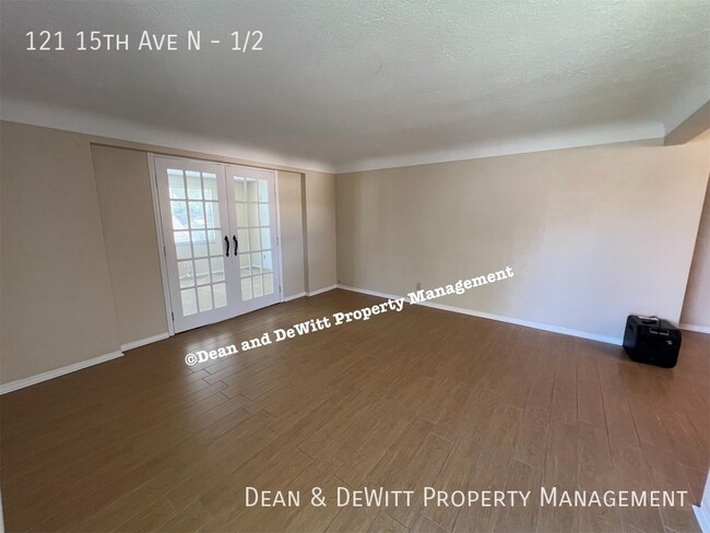 Building Photo - Old Northeast Triplex - 2/1 Apt - For Rent