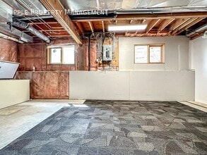 Building Photo - 123 Ridgebrook Dr SW