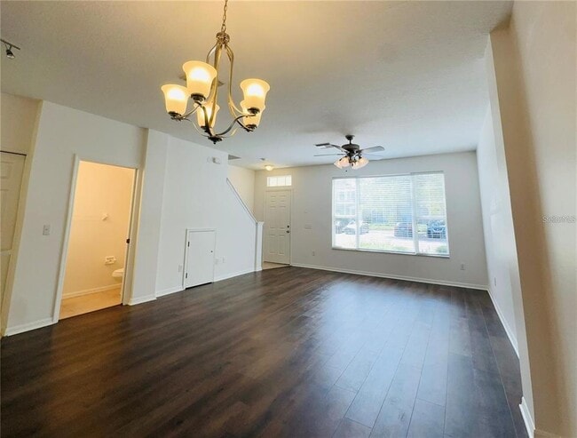 Building Photo - 207 Golden Pond Ct