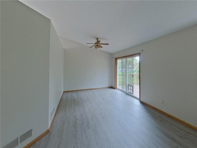 Foto del edificio - 14358 Bluebird St NW
