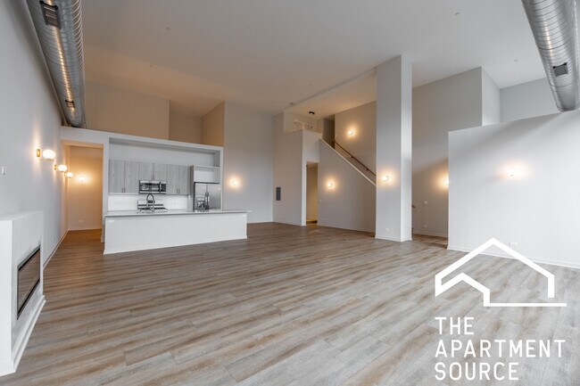 Building Photo - 3207 N Narragansett Ave