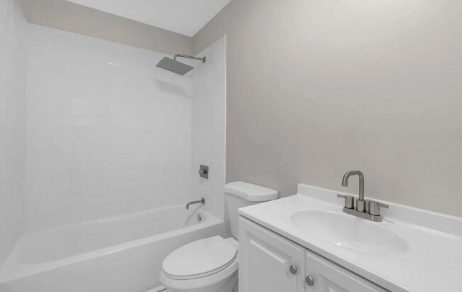 Foto del edificio - 221 Orleans St