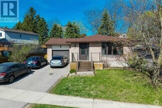 Building Photo - 37 Dunhill Crescent