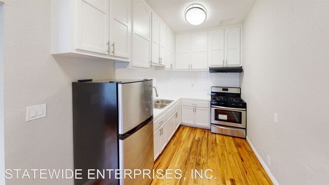 Building Photo - 5356 Lexington Ave